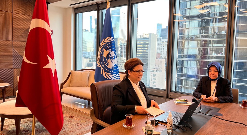 Bakanımız Sayın Derya Yanık: “Yaşamın her alanında ne kadar fazla kadın yer alırsa toplumun o denli güçlü olacağına inanıyorum”