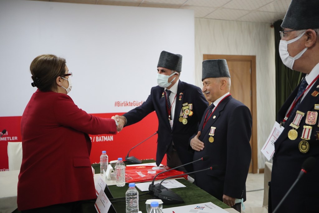 Şehit Yakınları ve Gazilere Nisanda Toplam 8 Milyon 299 Bin 200 TL Ödendi