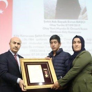 Devlet Övünç Madalyası ve Beratları - fotoğraf 4