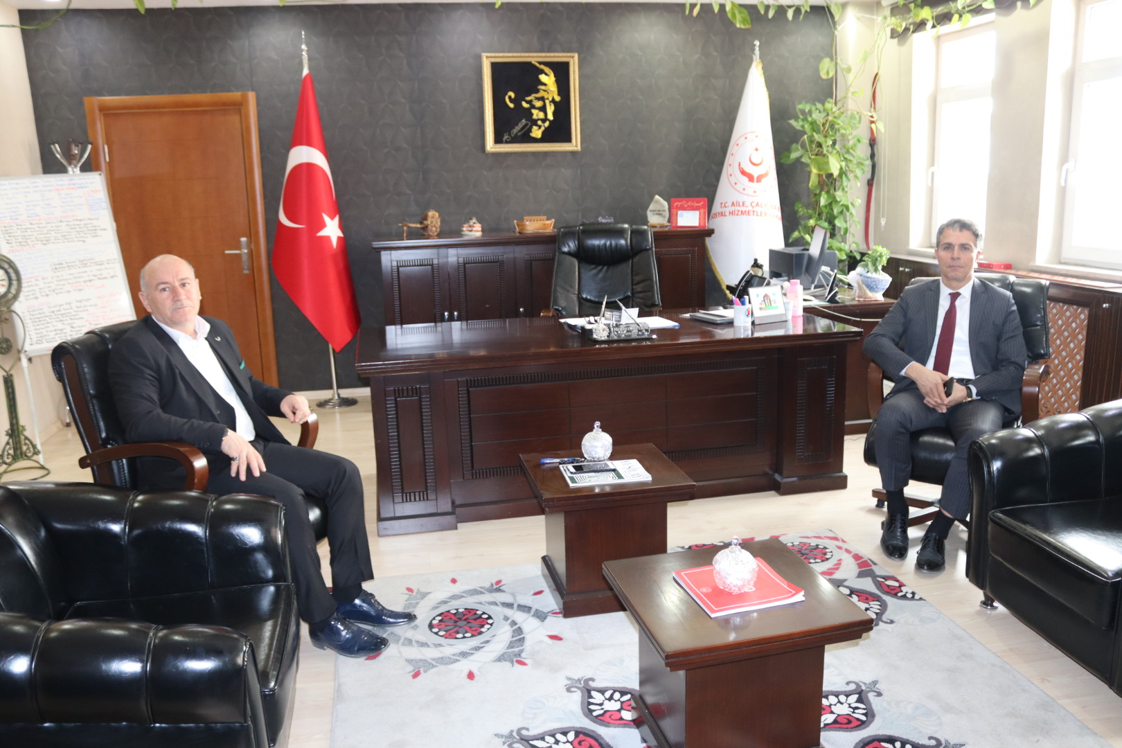 AĞRI DEFTERDARINDAN VEDA ZİYARETİ