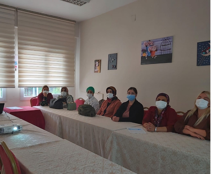 Çocuk Destek Merkezi Müdürlüğü personeline “Stresle ve Tükenmişlikle Başa Çıkma Yöntemleri” konulu seminer verildi.