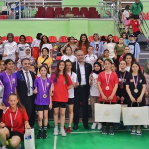 Badminton Championship Medals Found Their Owners - fotoğraf 4