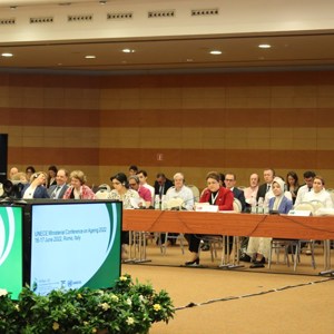 Our Minister Derya Yanık: “We aim to offer a model where older persons receive support with their families instead of institutional care” - fotoğraf 1