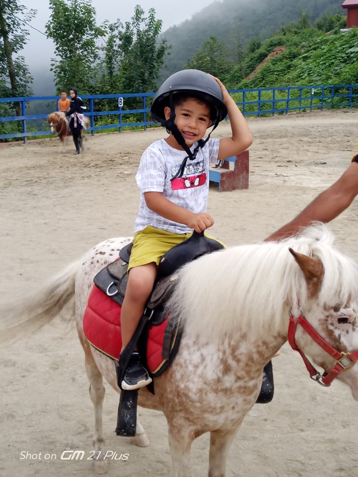 At Çiftliği Gezisi