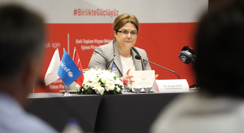 Bakanımız Derya Yanık Çocuk Temasıyla İkincisi Gerçekleştirilen Akademi Buluşmaları Toplantısına Başkanlık Etti