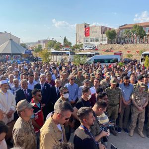Pençe-Kilit Harekatı Şehidimiz Mustafa DEMİR Son Yolculuğuna Uğurladı - fotoğraf 8
