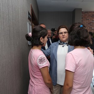 Our Minister Derya Yanık Attended the "Ailemizin Çınarları Festival" in Andırın - fotoğraf 14