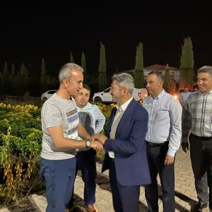 TBMM Milli Savunma Komisyonu Başkanı ve Milletvekili Sayın Ahmet AYDIN, Gençlerimiz ile Halı Sahada Bir Araya Geldi - fotoğraf 8