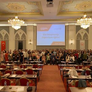 Aile Danışmanlığı Süpervizyon Eğitim Programı Tamamlandı - fotoğraf 1