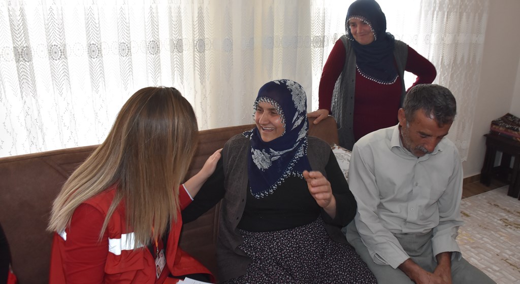 Bakanımız Derya Yanık: “Türkiye Aile Destek Programı kapsamındaki destek tutarımızı 850 TL - 1.250 TL’ye yükseltiyoruz”