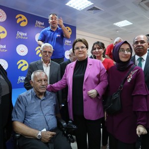 Bakanımız Derya Yanık Osmaniye'de "Dijital Bahar Odası"nın Açılışını Yaptı - fotoğraf 1