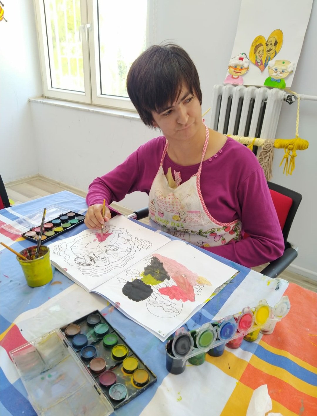  Mersin Otizm Gündüzlü Bakım Merkezi'mizle özel çocuklarımızın sosyalleşmelerini ve toplumsal gelişmelerini sağlayarak yetenek ve becerilerini geliştirmeleri için ihtiyaç duydukları eğitimi almalarını sağlıyoruz. 