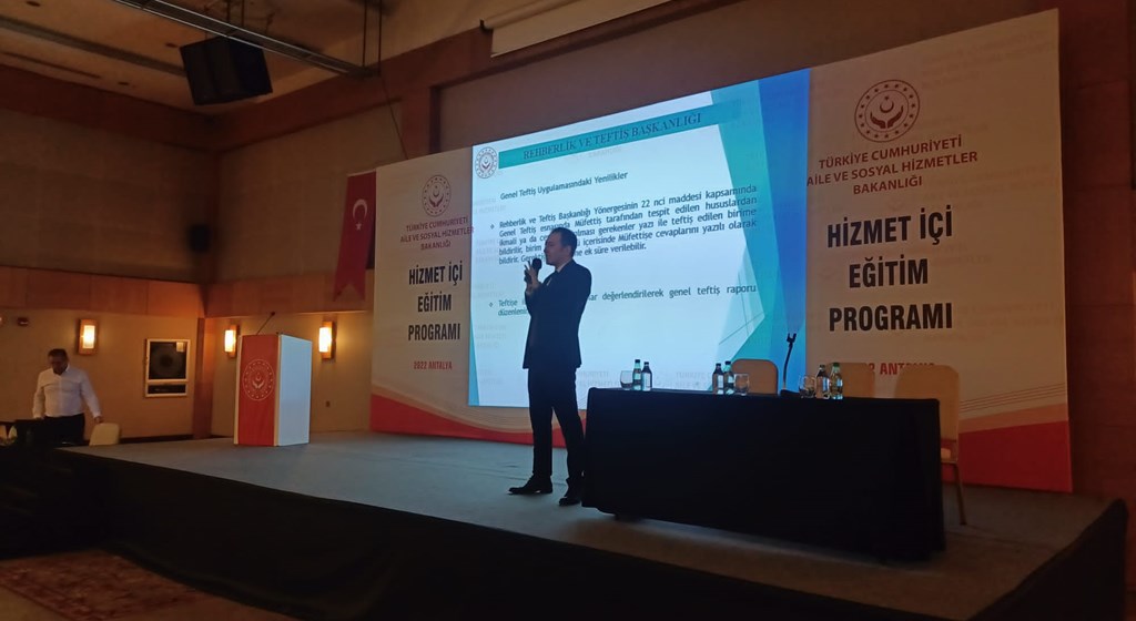 Antalya’da Evlat Edinme Hizmetinde Görevli Personele Yönelik Hizmet İçi Eğitim Programı Düzenlendi