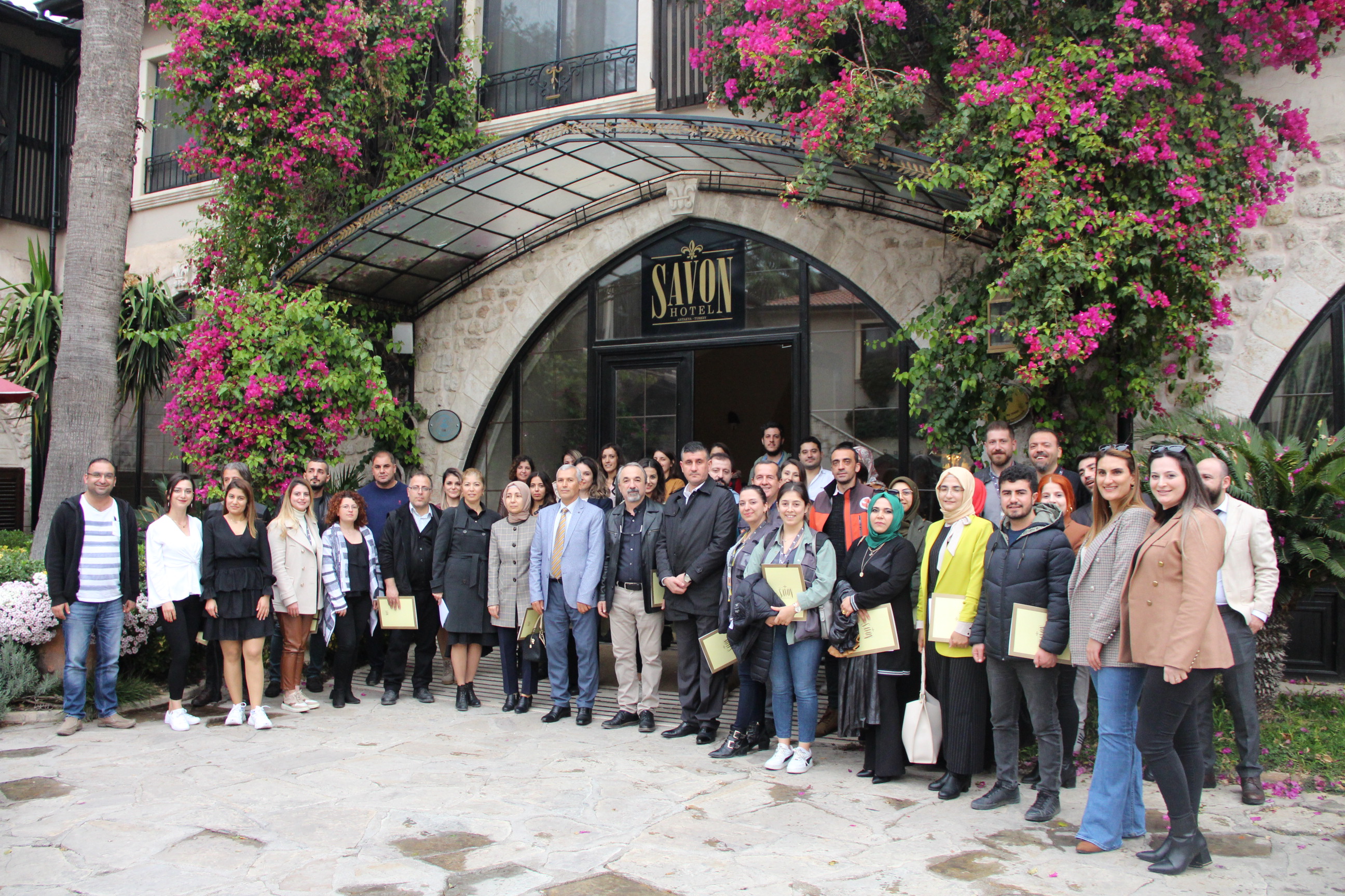 Aile Eğitim Programı (AEP) Eğiticilerine “Etkili Sunum Teknikleri” konulu seminer verildi.