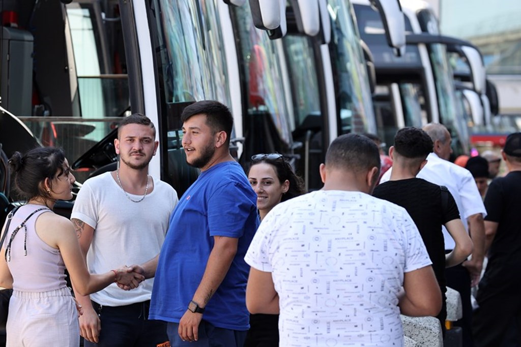 Bakanımız Derya Yanık: “İlköğrenim, ortaöğrenim ve yükseköğrenim öğrencilerine yönelik ulaşım desteğimiz başladı”