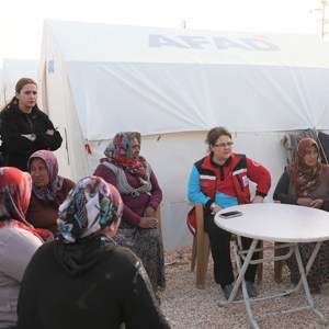 Derya Yanık, Minister of Family and Social Services, Visited Earthquake Victims in Hatay - fotoğraf 23