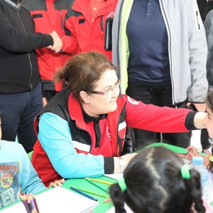 Derya Yanık, Minister of Family and Social Services, Visited Earthquake Victims in Hatay - fotoğraf 11
