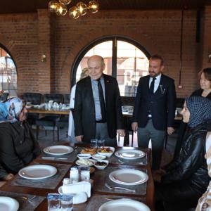 Depremzede Kadınlara 8 Mart Dünya Kadınlar Günü Sürprizi - fotoğraf 1