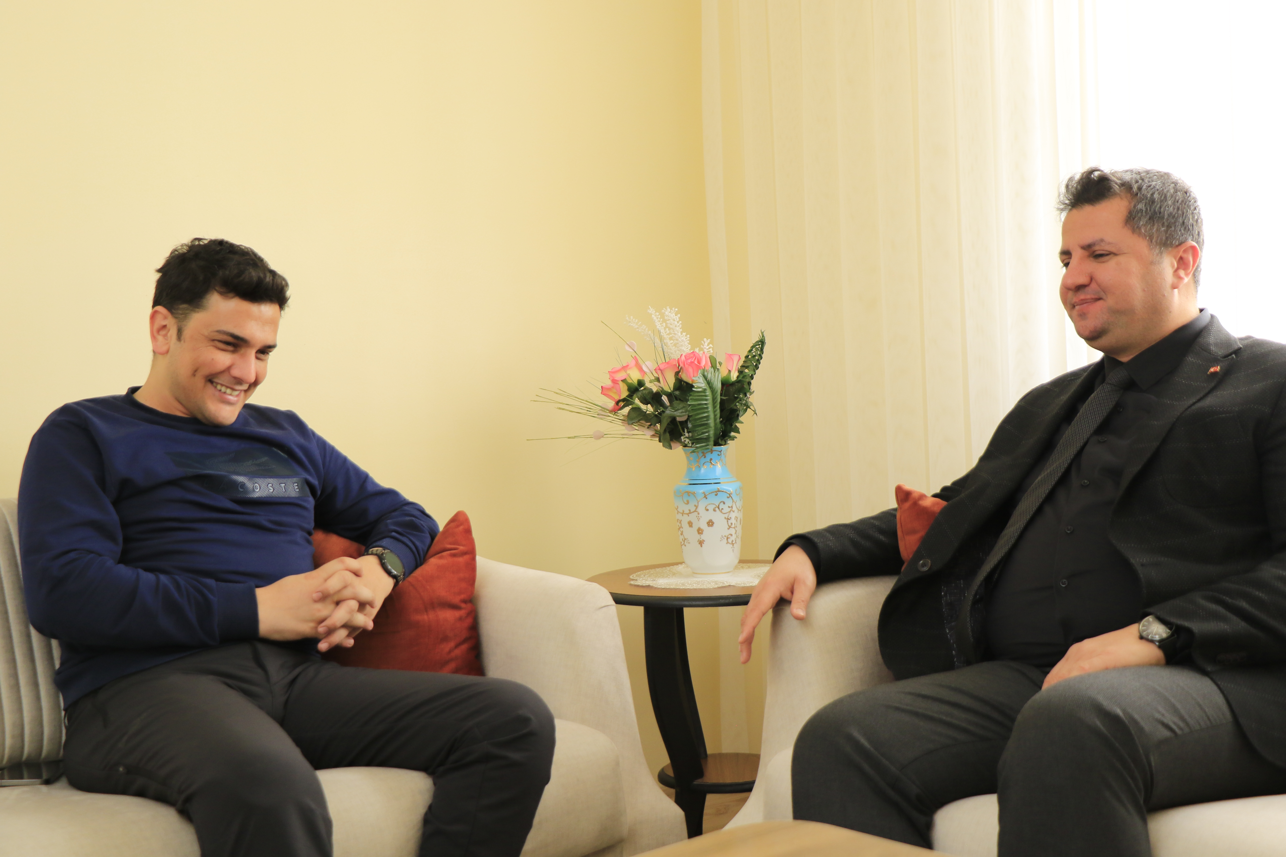 İl Müdürümüz Serdar Demirci, Şehidimiz Fuat Uçar’ın ailesi ve Gazimiz Kadir Erden’i ziyaret etti.