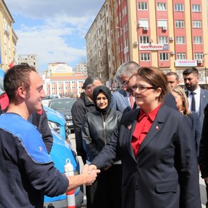 Bakanımız Derya Yanık Kayseri’de Engelsiz Yaşam Bakım Rehabilitasyon ve Aile Danışma Merkezi’nin Açılışını Yaptı - fotoğraf 29