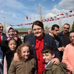 Bakanımız Derya Yanık Kayseri’de Engelsiz Yaşam Bakım Rehabilitasyon ve Aile Danışma Merkezi’nin Açılışını Yaptı - fotoğraf 13