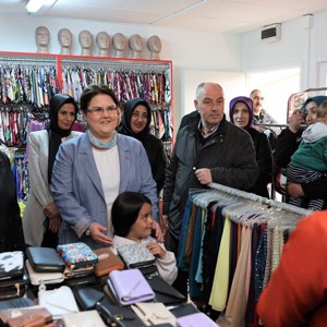 Bakanımız Derya Yanık Kahramanmaraş'ta Depremzedelerle İftarda Bir Araya Geldi - fotoğraf 22