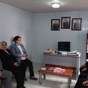 Bakanımız Derya Yanık Kahramanmaraş'ta Depremzedelerle İftarda Bir Araya Geldi - fotoğraf 20