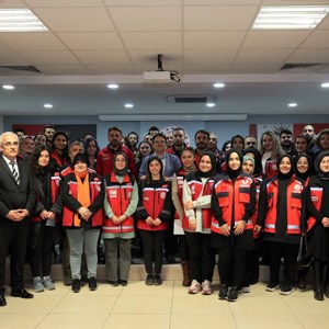 Bakanımız Derya Yanık Kahramanmaraş'ta Depremzedelerle İftarda Bir Araya Geldi - fotoğraf 9