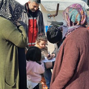 Gelen Yardımların Vatandaşlarımıza Ulaştırılmasını Sağlıyoruz - fotoğraf 3