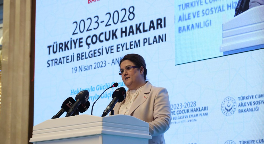 Bakanımız Derya Yanık "Türkiye Çocuk Hakları Strateji Belgesi ve Eylem Planı Tanıtım Toplantısı"na Katıldı.