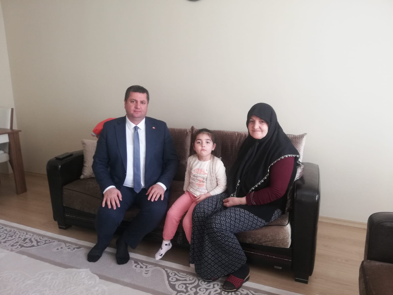 İl Müdürümüz Serdar Demirci’den Kahraman Şehit Ahmet Aytekin’ in Kıymetli Annesine Ziyaret