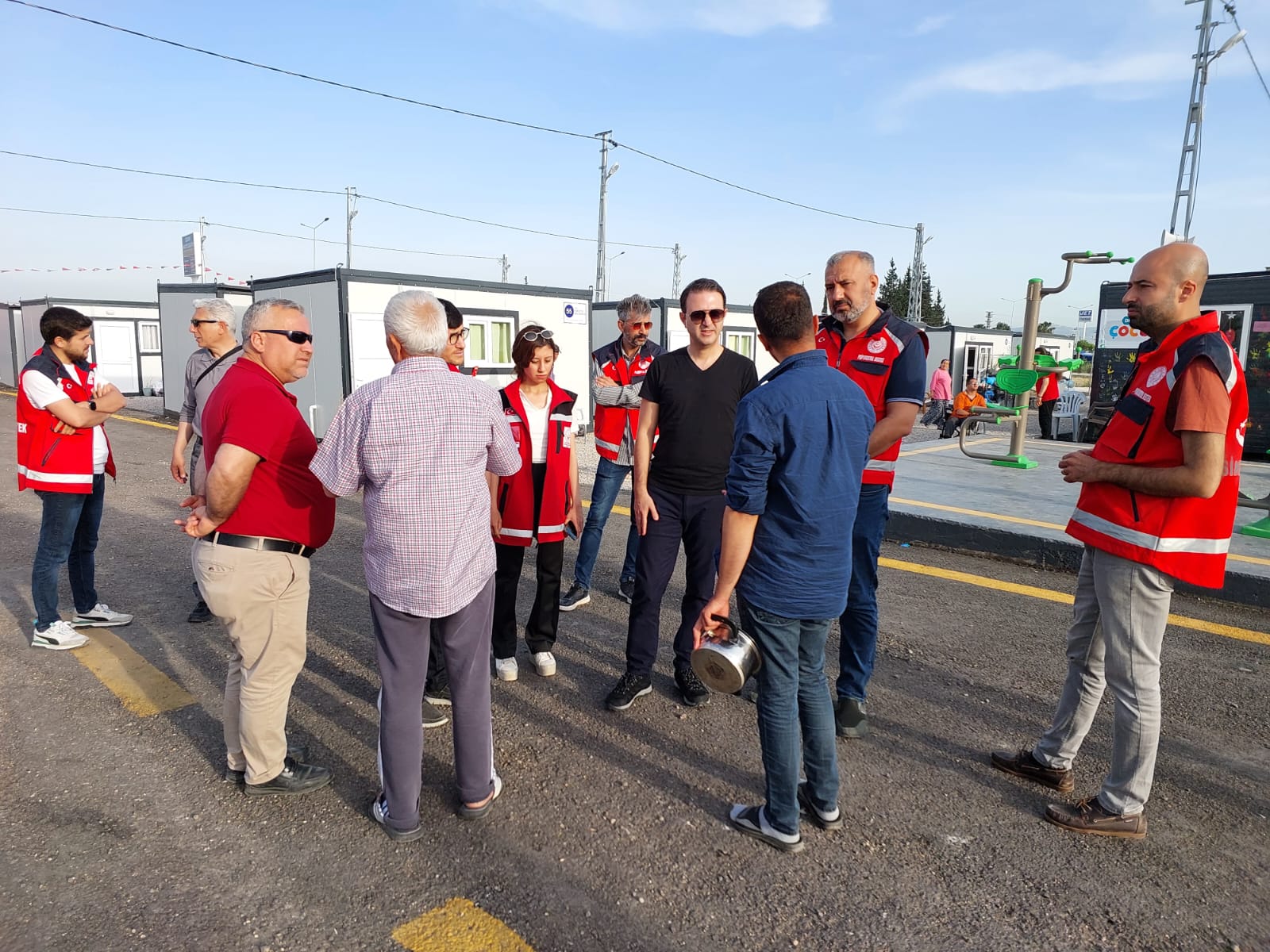 Başkanımız Dr. Fatih PEKŞEN Hatay'da depremzedelere ziyarette bulundu