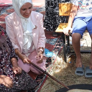 Bakanımız Mahinur Özdemir Göktaş Baba Ocağı Emirdağ’da 17’nci Gurbetçi Festivali’ne Katıldı - fotoğraf 5