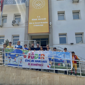 Iğdır İl Çocuk Hakları Komitesi olarak Müdürlüğümüz bünyesinde görev yapan meslek personeli tarafından Müdürlüğümüz hizmet modellerinden yararlanan komite üyesi çocuklarımız ile Tuz Mağarası gezisi gerçekleştirildi. - fotoğraf 2
