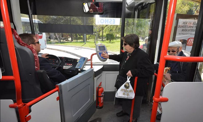 Bakanımız Göktaş: “Engelli ve yaşlılarımızın ücretsiz şehir içi ulaşımı için yapılan gelir desteği ödemelerimiz sürüyor”