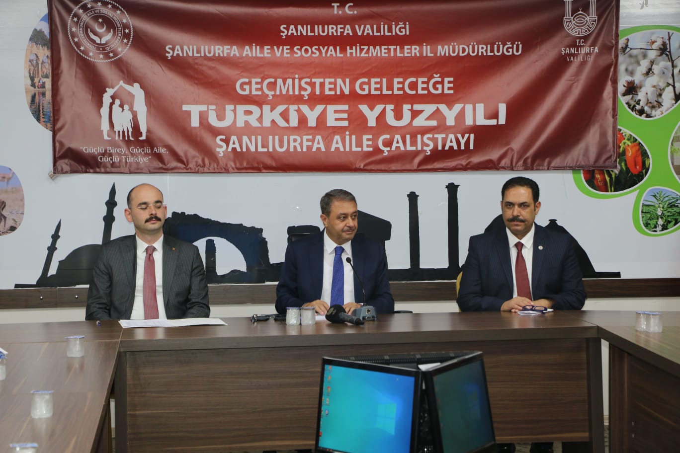 Müdürlüğümüz Koordinasyonunda “Geçmişten Geleceğe Türkiye Yüzyılı Şanlıurfa Aile Çalıştayı” … 