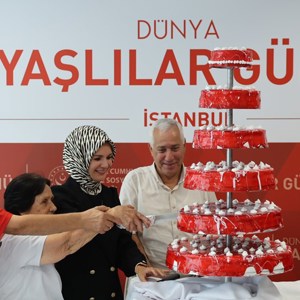Aile ve Sosyal Hizmetler Bakanımız Göktaş, Maltepe Huzurevi Sakinleriyle Bir Araya Geldi - fotoğraf 4