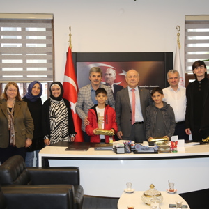İl Müdürü Tekin Balcı'dan Başarılı Öğrencilere Hediye  - fotoğraf 5