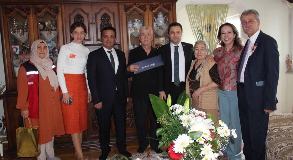 İL MÜDÜRÜMÜZDEN ŞEHİT AİLEMİZE ZİYARET