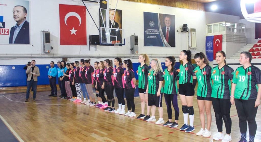 EVİNİN SULTANLARINDAN 25 KASIM KADINA YÖNELİK ŞİDDETE KARŞI ULUSLARARASI MÜCADELE GÜNÜNDE ANLAMLI ETKİNLİK