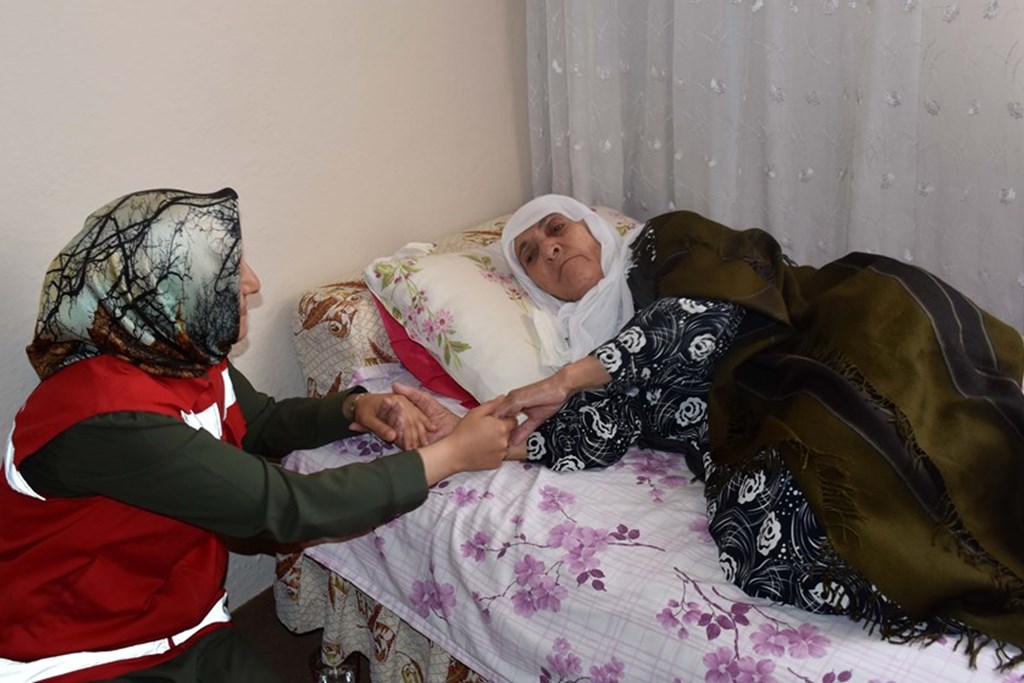 Minister Mahinur Özdemir Göktaş: "We started to deposit Home Care Allowance payments to the accounts of beneficiaries in an incremental manner"