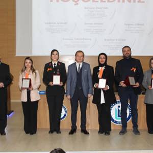 25 Kasım Kadına Yönelik Şiddete Karşı Uluslararası Mücadele Günü Farkındalık Paneli Bayburt'ta Düzenlendi - fotoğraf 9