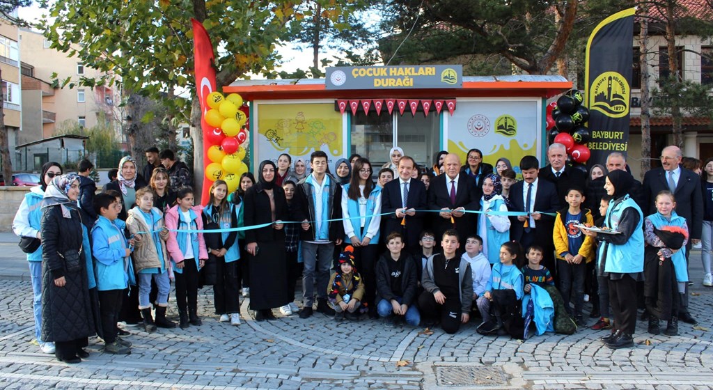 "20 Kasım Dünya Çocuk Hakları Günü" Münasebetiyle İlimizde "Çocuk Hakları Durağı" Açıldı