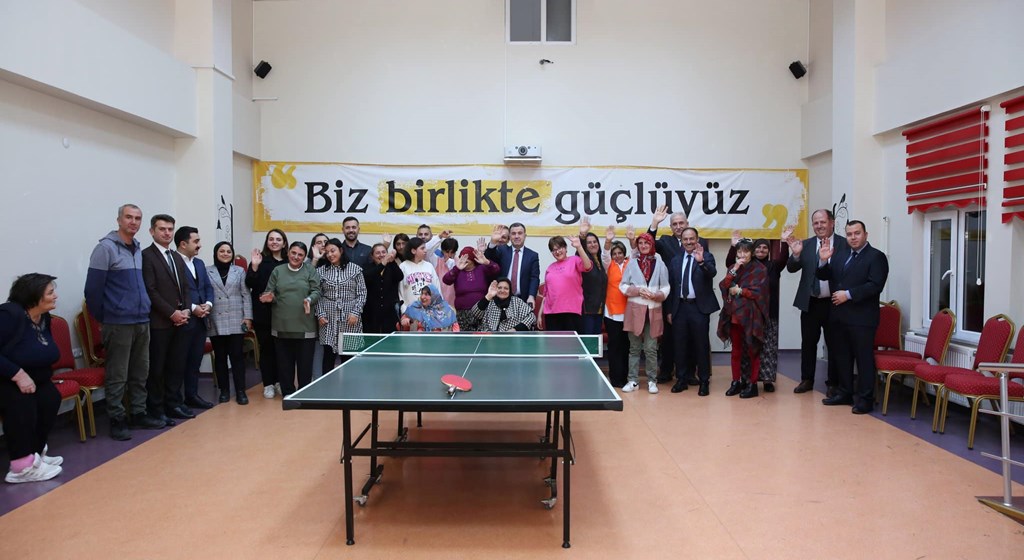 "3 Aralık Dünya Engelliler Günü" Münasebetiyle Engelsiz Yaşam Merkezinde Program Düzenlendi