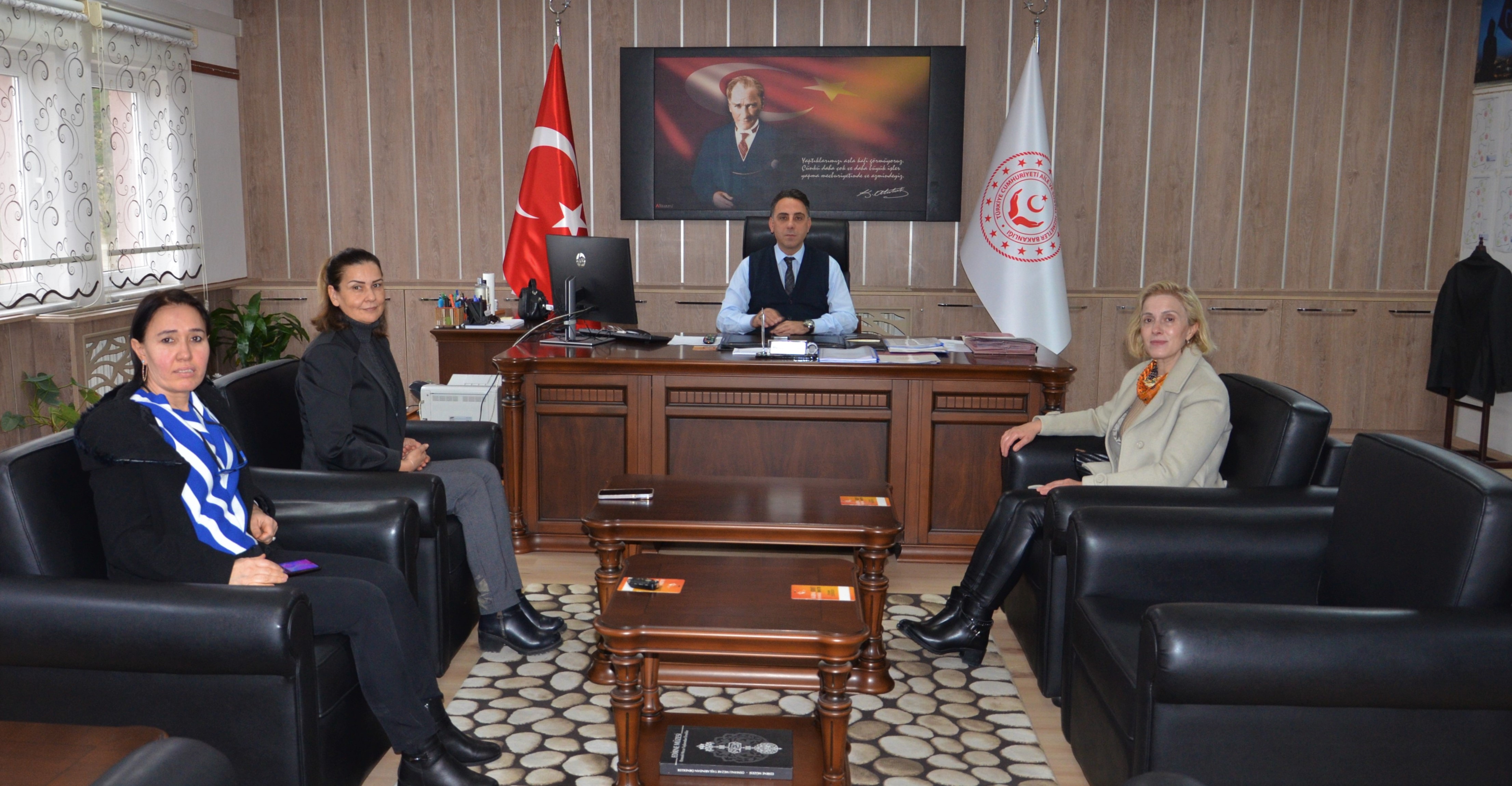 Ak Parti Uzunköprü Kadın Kollarından İl Müdürlüğümüze ziyaret.