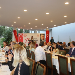 Adana Valiliğimiz Tarafından “19 Eylül Gaziler Günü” Kutlamaları Kapsamında Yemek Programı Düzenlendi - fotoğraf 7