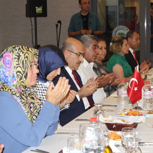 Adana Valiliğimiz Tarafından “19 Eylül Gaziler Günü” Kutlamaları Kapsamında Yemek Programı Düzenlendi - fotoğraf 19