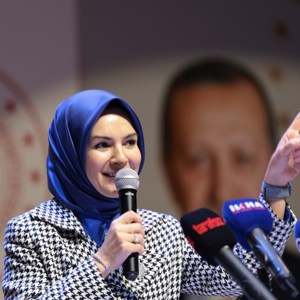 Bakanımız Mahinur Özdemir Göktaş Batman’da Biz Büyük Bir Aileyiz Buluşması"na Katıldı - fotoğraf 1