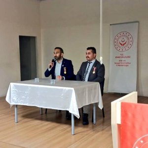 Vatan ve Kahramanlık Buluşmaları Projesiyle Gazilerimiz, Öğrencilerle Buluştu - fotoğraf 3