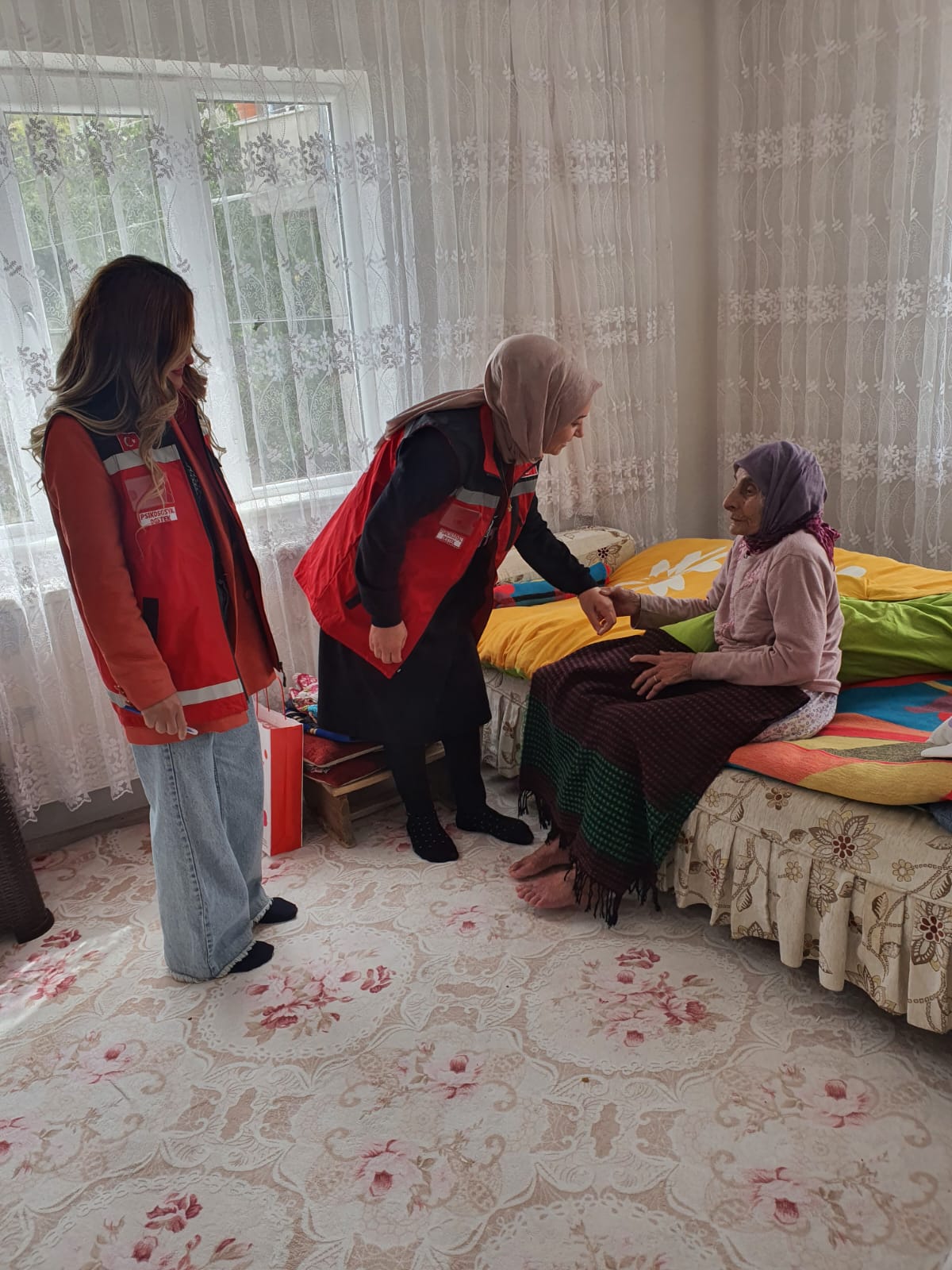 Bakanımız Mahinur Özdemir Göktaş: “Toplam 2,8 milyar TL Evde Bakım Yardımı’nı hesaplara yatırmaya başladık”